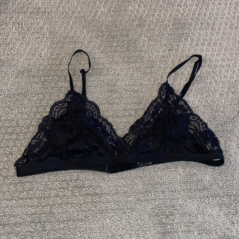 Black lace Bralette
